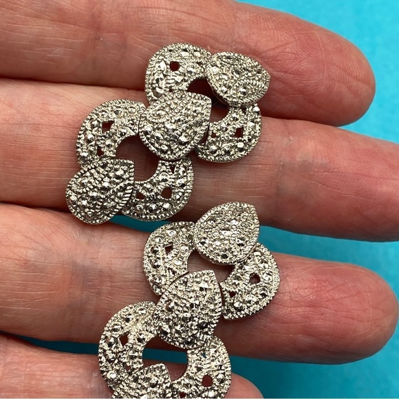 Vintage Silver Plated Post Pierced Sparkly Earrings - Picture 3 of 5